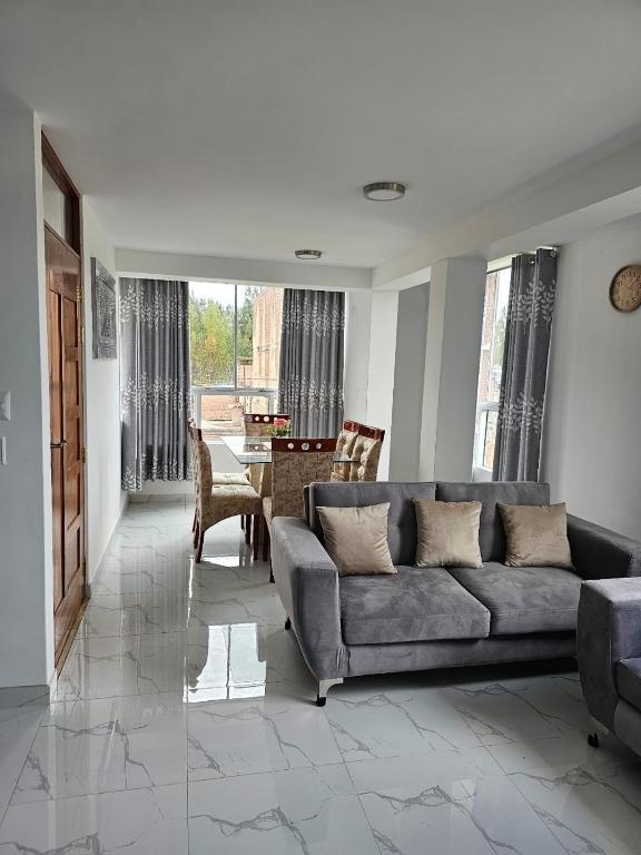 Cozy 3BR with Beautiful View in Huancayo - 4