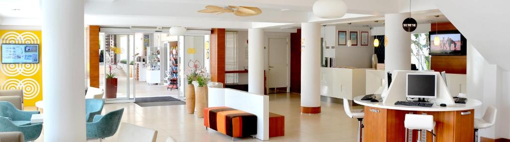 Calimera Side Resort — Hotel building in Side