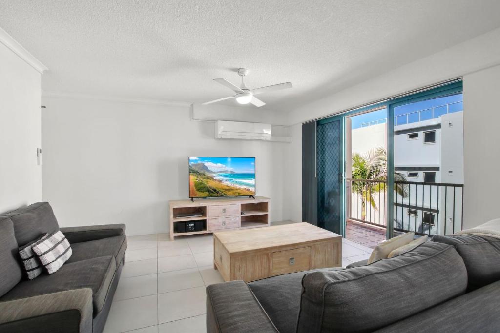 Lindomare Unit 19, 11 Orvieto Tce, Kings Beach, Caloundra