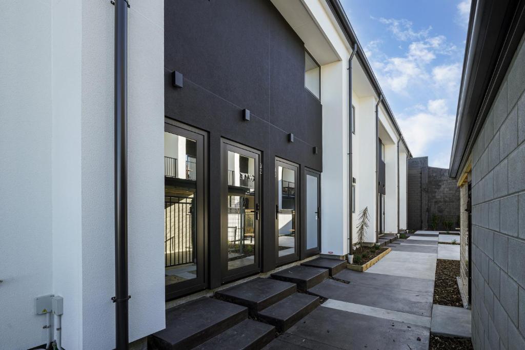 Central Crossing - Christchurch Holiday Home, Christchurch