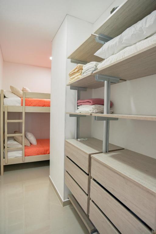 Luxury seafront APT ideal to relax in family, Gaira