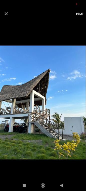 Luna Beach, El Conacaste