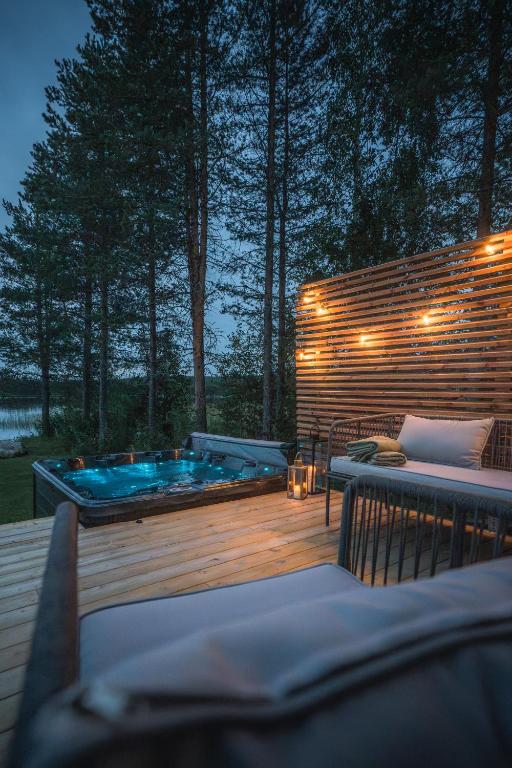 Arctic Snow Lake Mini Lodge, Rovaniemi