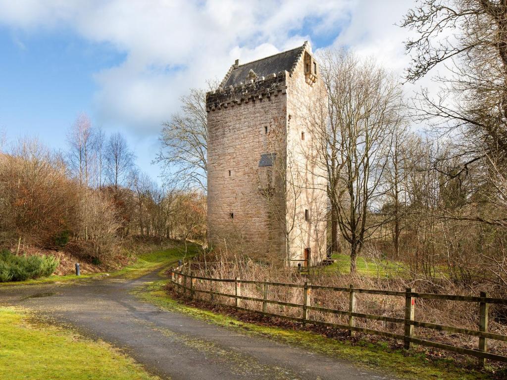 Braidwood Castle - Uk10672, Braidwood