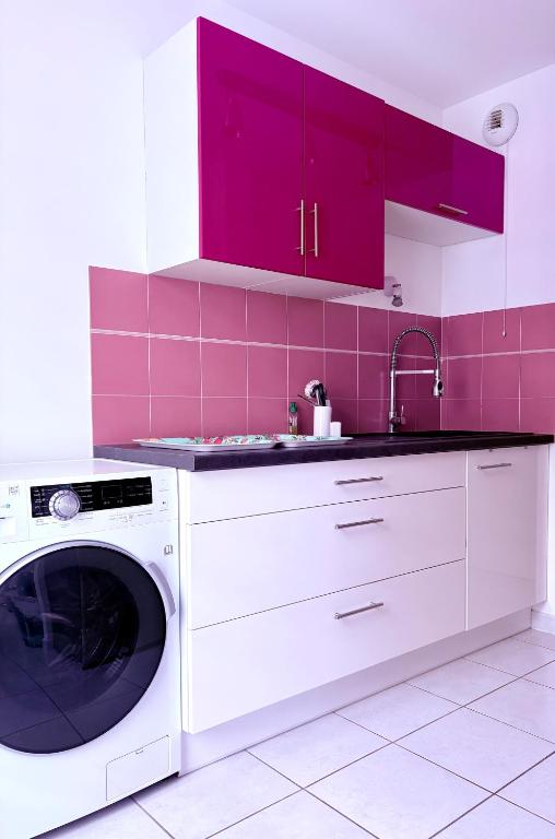Appartement T2 avec parking dans residence face Remparts - 2