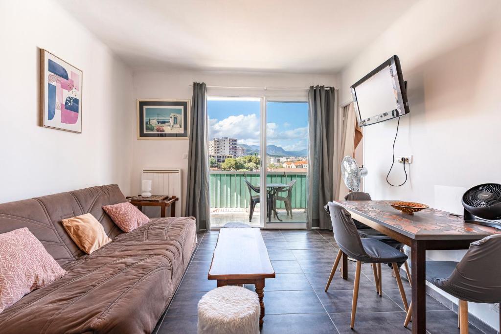 Azur Ajaccien - Proche du port avec parking, Ajaccio