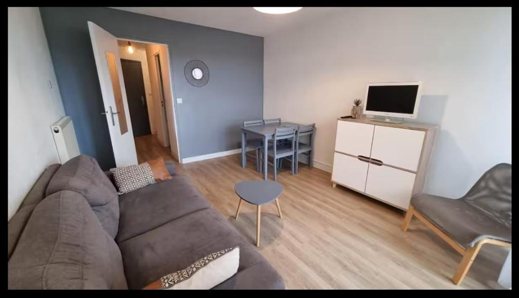 Joli T2 36m2 quatier port malfato, place de parking privative - 3