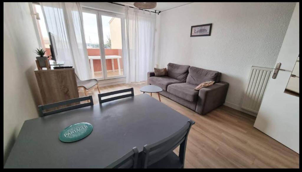 Joli T2 36m2 quatier port malfato, place de parking privative - 4