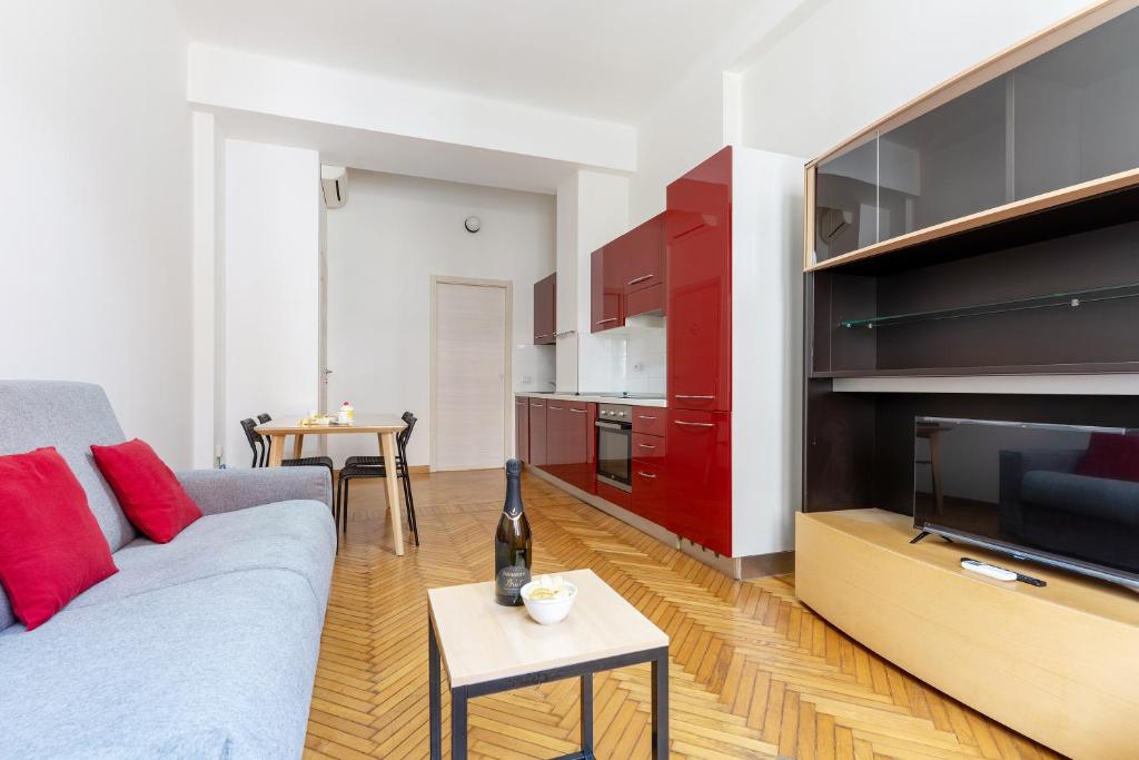 Elegant Apt near Bocconi - 2