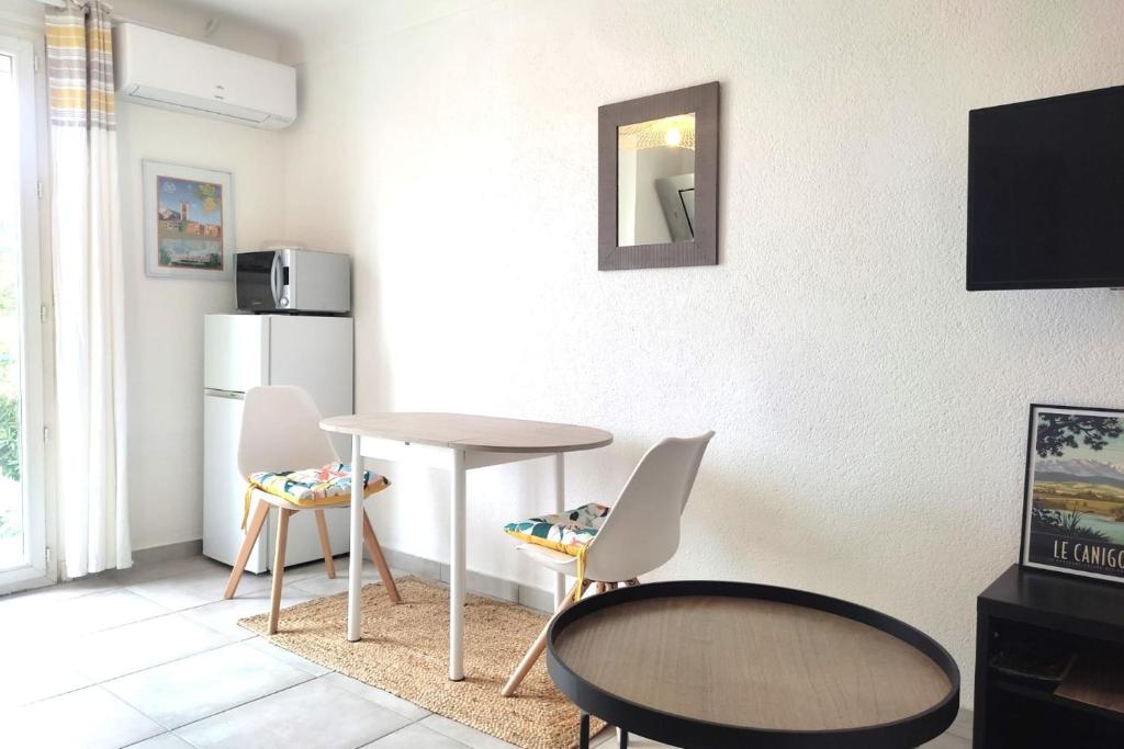 Bright studio 8 minutes walk from the beach, Canet-en-Roussillon