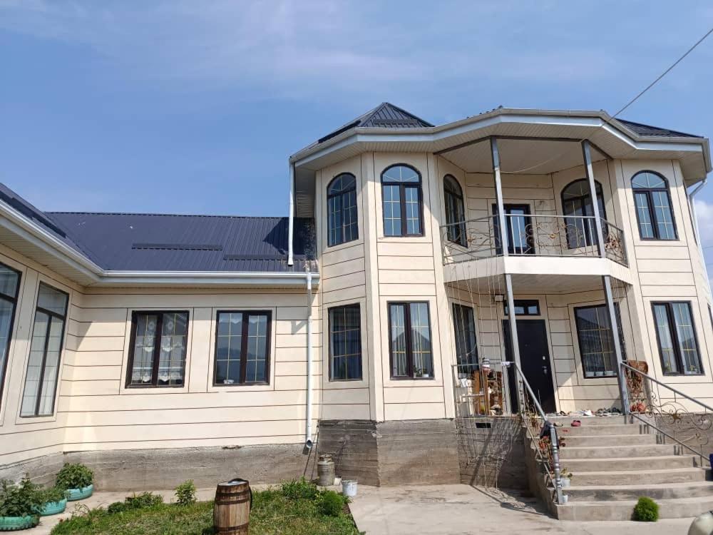 GUEST HOUSE EcoNest & HORSE RIDING TOURS TO SONG-KOL LAKE, Kyzart