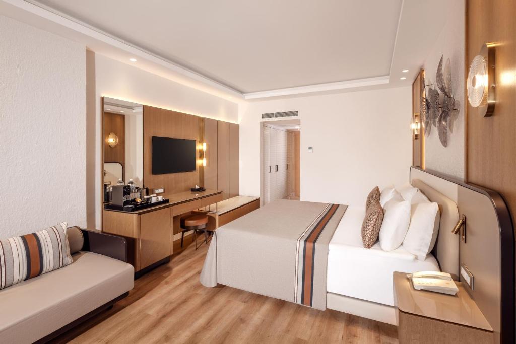 AKKA Hotels Antedon - Premium All Inclusive — Hotel rooms in Beldibi