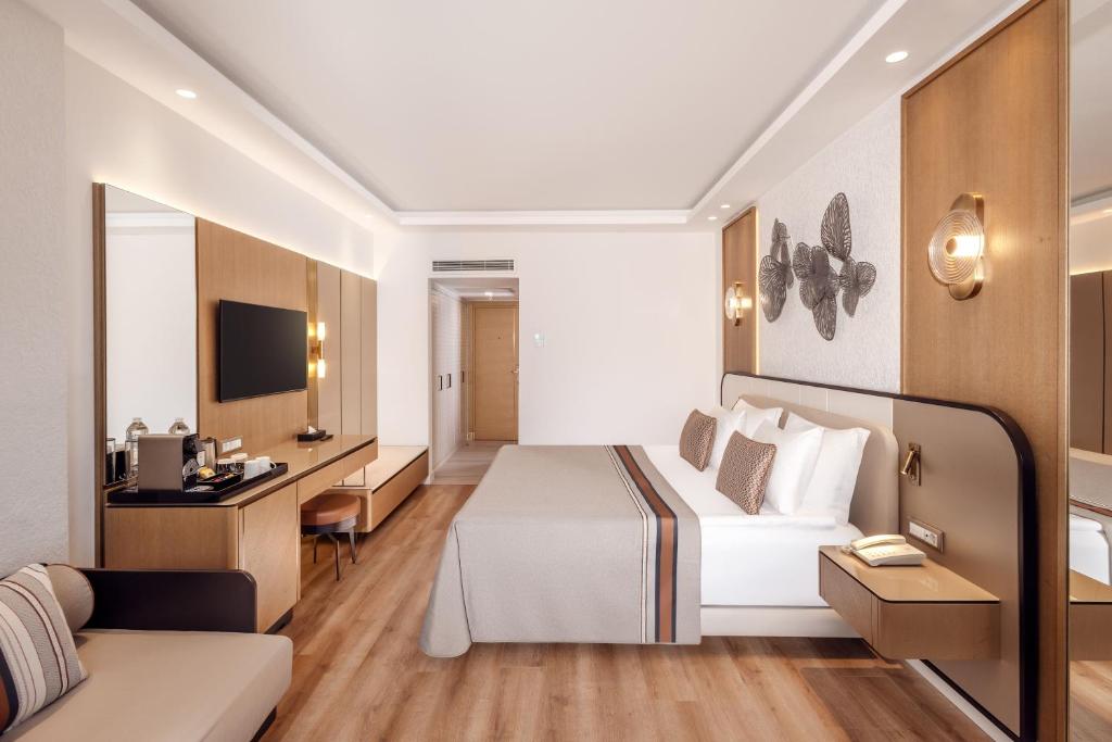 AKKA Hotels Antedon - Premium All Inclusive — Hotel rooms in Beldibi