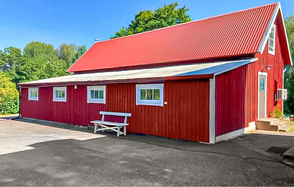 Beautiful Apartment In Holmsjö With Wifi, Holmsjö