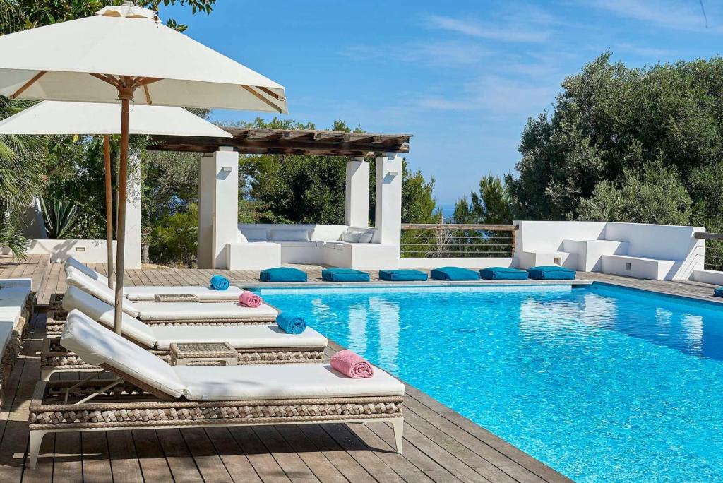 Elegant Villa Retreat in Ibiza's Heart, 1041 - 2