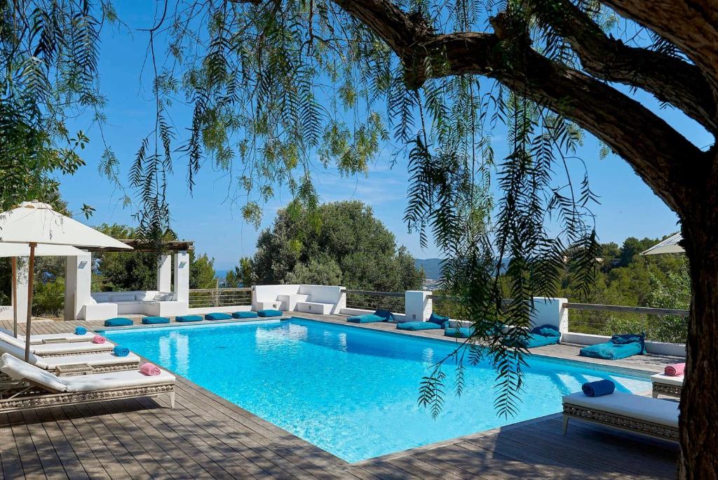Elegant Villa Retreat in Ibiza's Heart, 1041 - 1