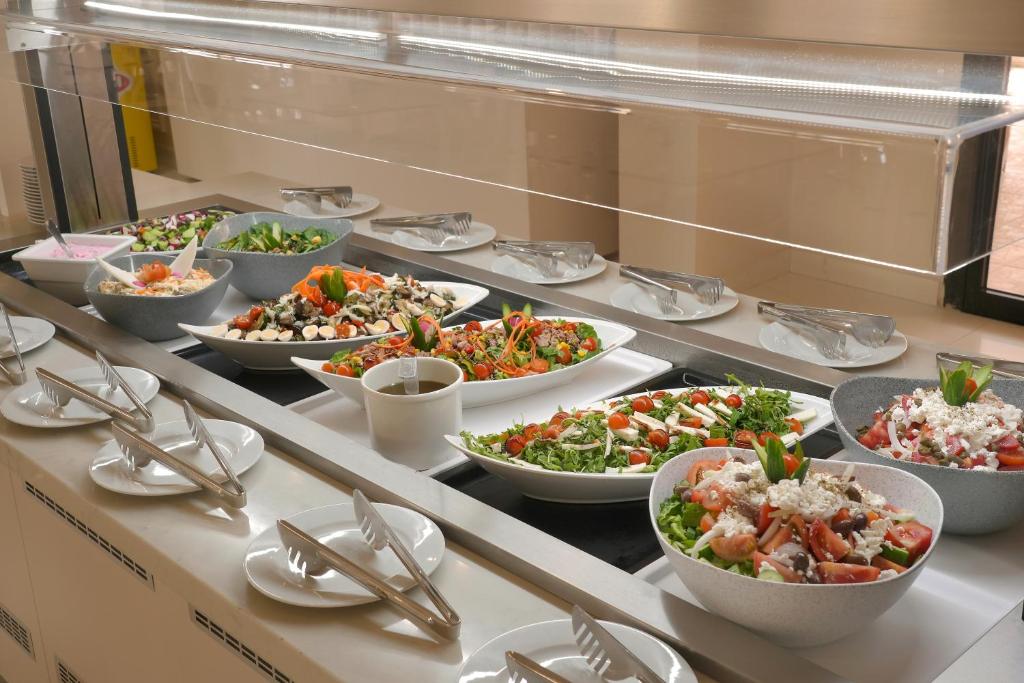 Nelia Sea Breeze — Restauracje i bary in Ayia Napa, Region Famagusta