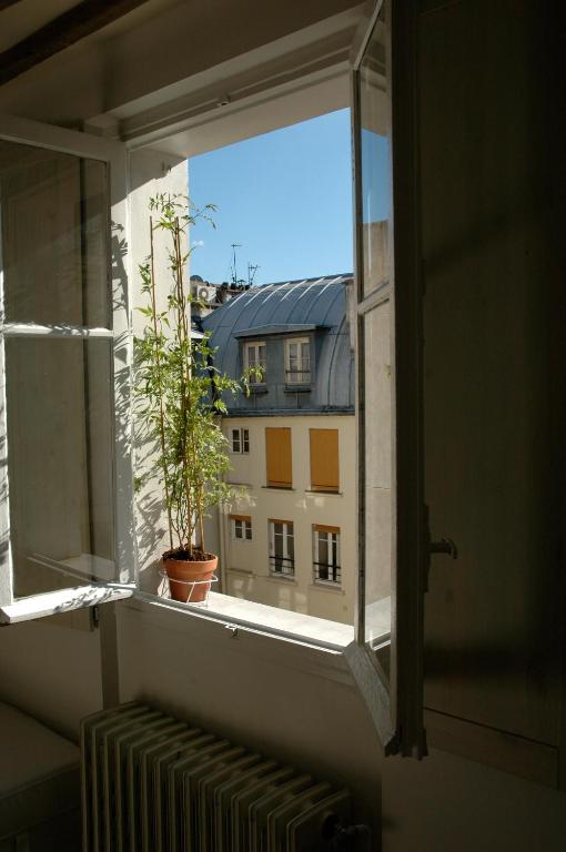 Charming flat in the heart of Paris - 3