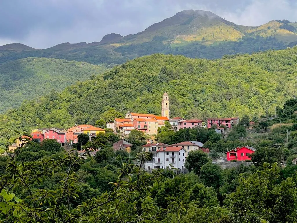 Albergo Belvedere, hotel in Maissana