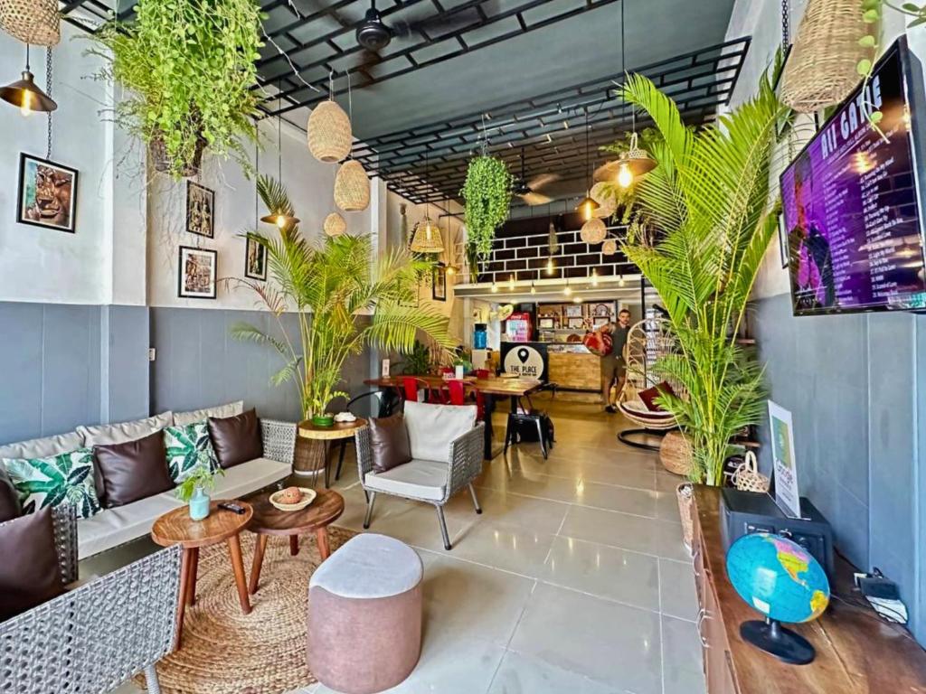 Exterior view, THE PLACE Hostel Battambang in Battambang