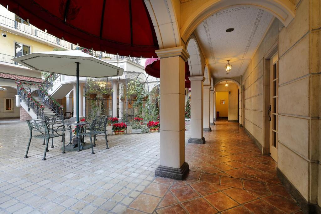 โรงแรมมอนเทอเร่ย์ โอซาก้า (Hotel Monterey Osaka)