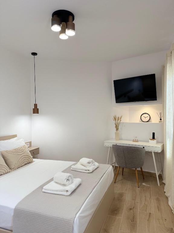 Calm Joy & J - Alley, Ermupoli