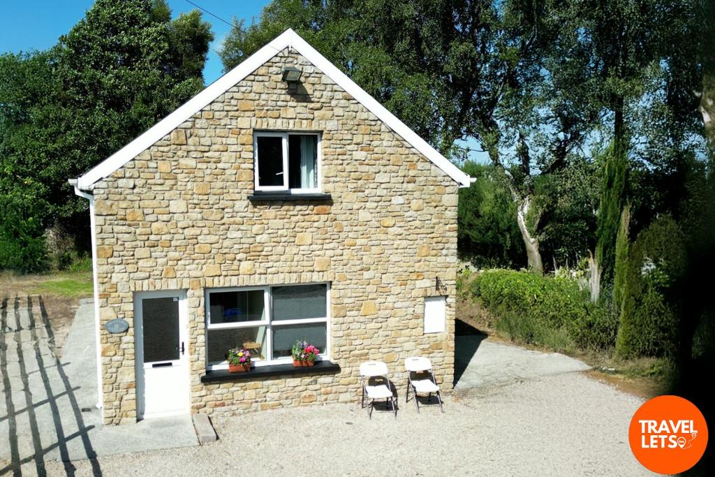 Heartbeat Cottage, Letterkenny