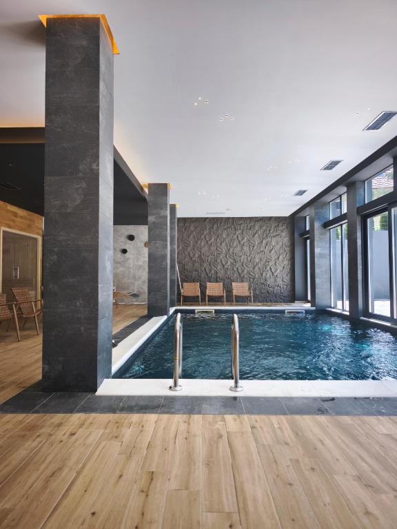 SAFRAN 604, private apartment in a brand new apart hotel, Zlatibor