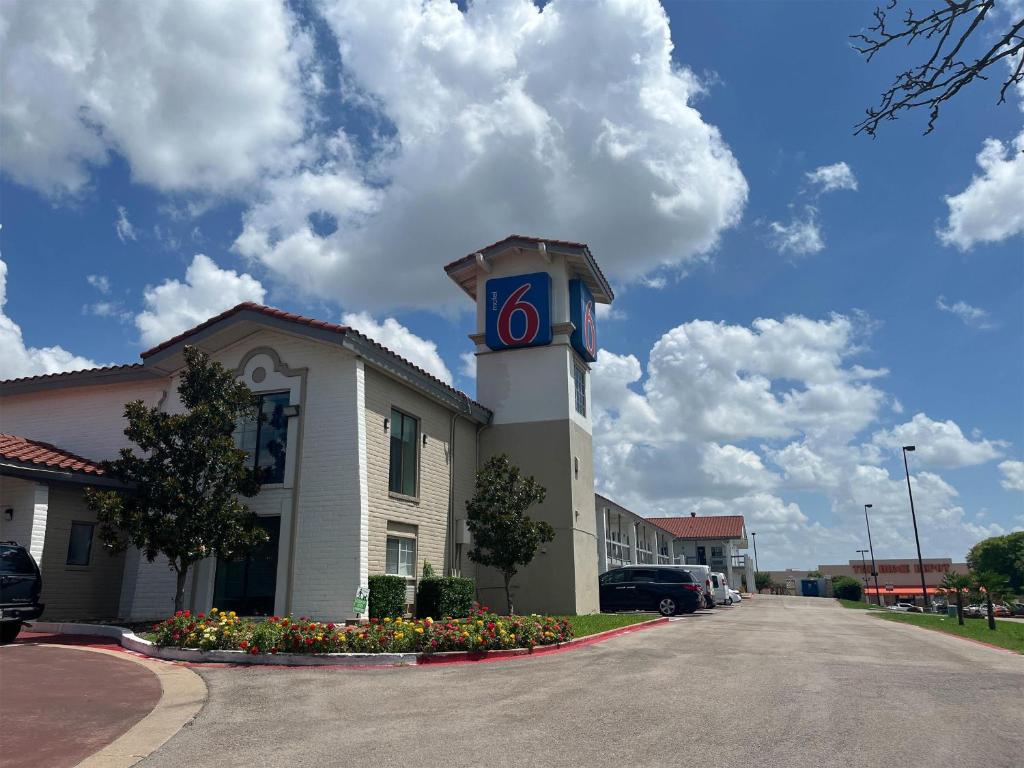 Studio 6 Suites Euless, TX – DFW West, Euless