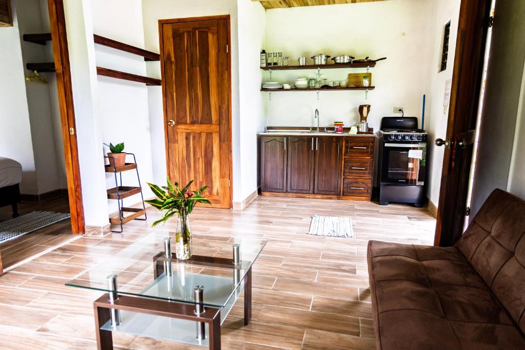 Essence Arenal Boutique Hostel