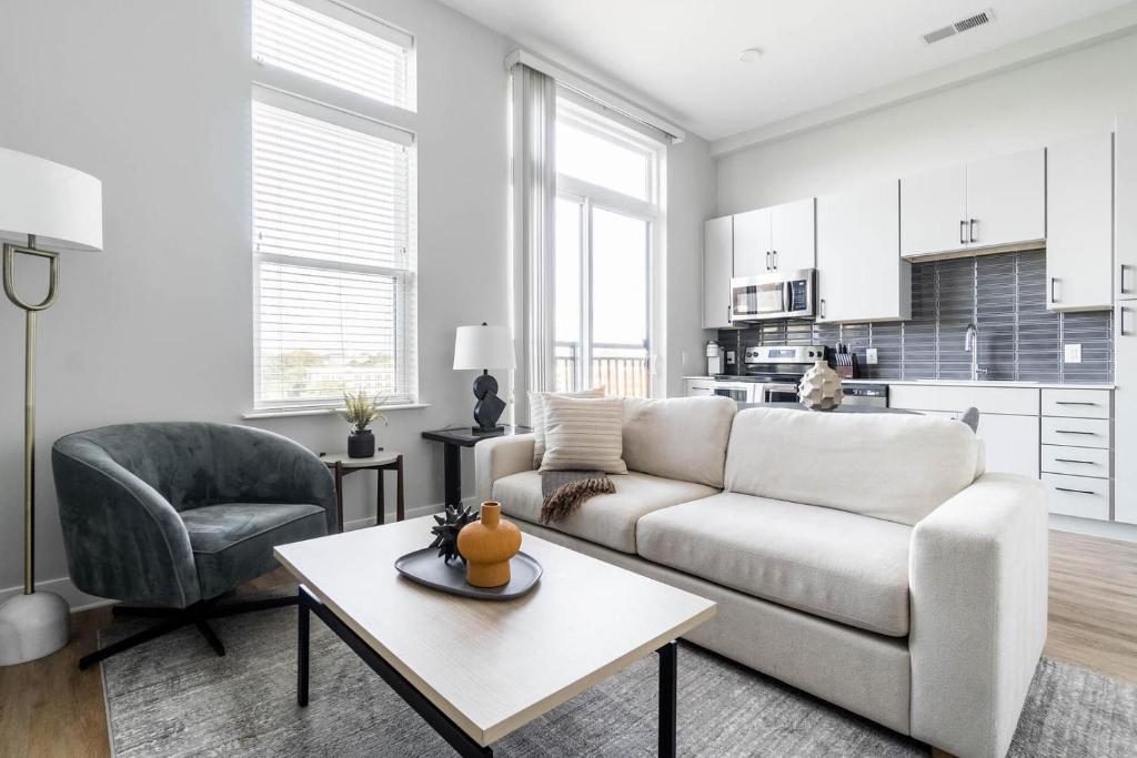 Landing at Foster on the Park - Durham, Durham