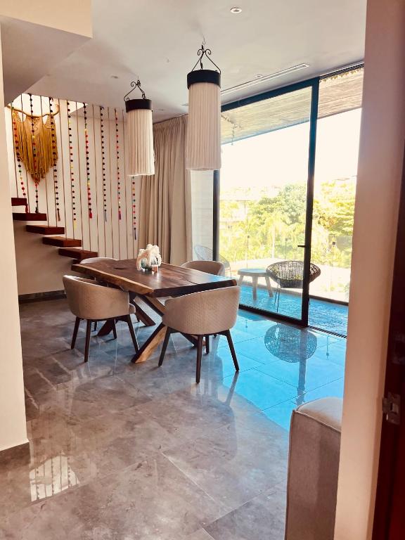 Plunge Pool Duplex PH with Beach Club Shuttle and GYM - 5