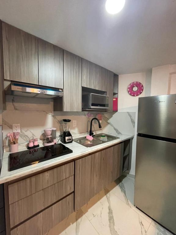 Pinar de la Calma, mini casa totalmente renovada estilo Loft Renovada muy bien ubicada dentro de la ciudad sin salir al periferico a solo 5 minutos del Parque Industrial Tecnologico II Sur de la Ciudad ITESO TecMilenio UVM - 3