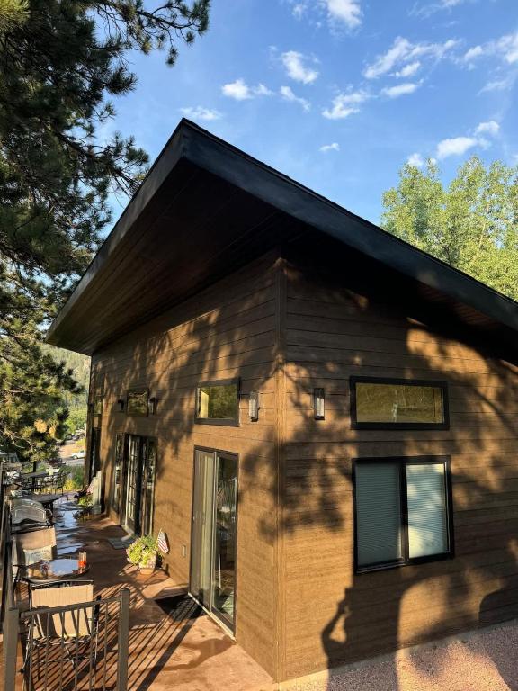 In the center of it all The Elkhorn Cabin, Keystone
