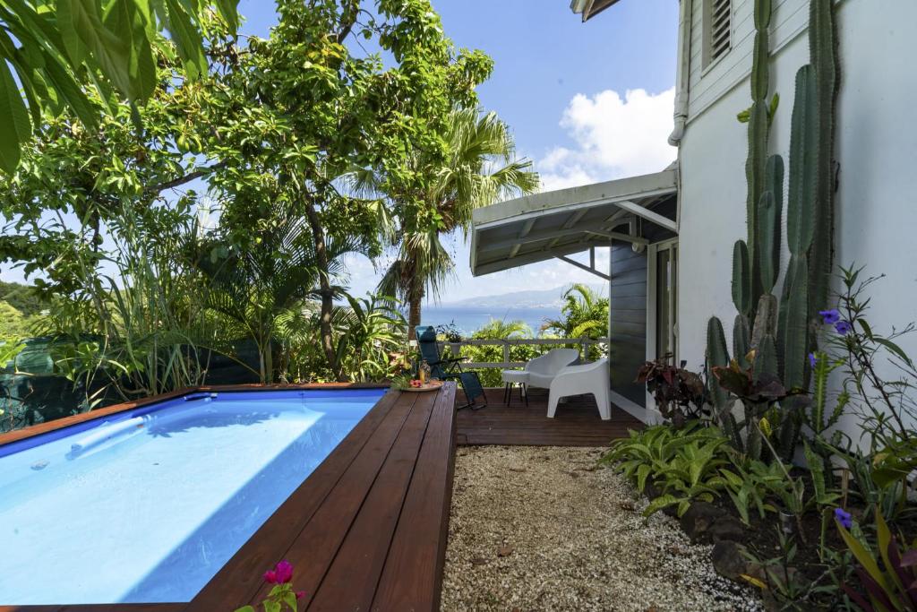 Studio Aureum, Les Trois-Îlets