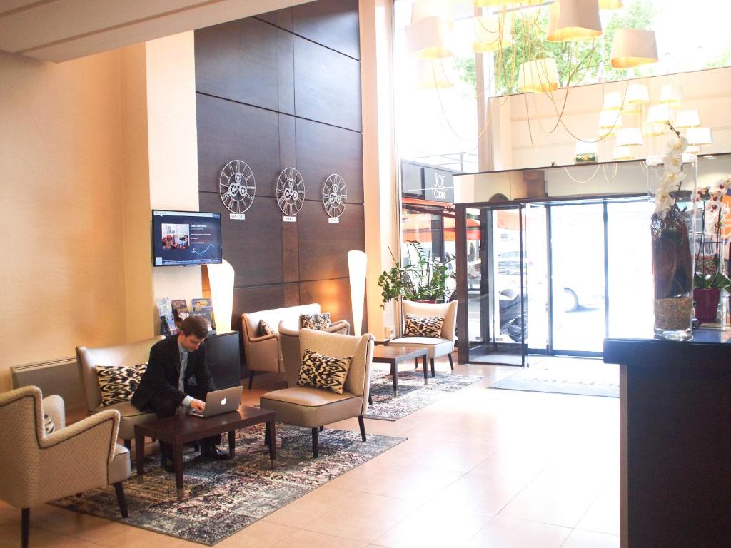 Hotel Mercure Angers Centre Gare photo