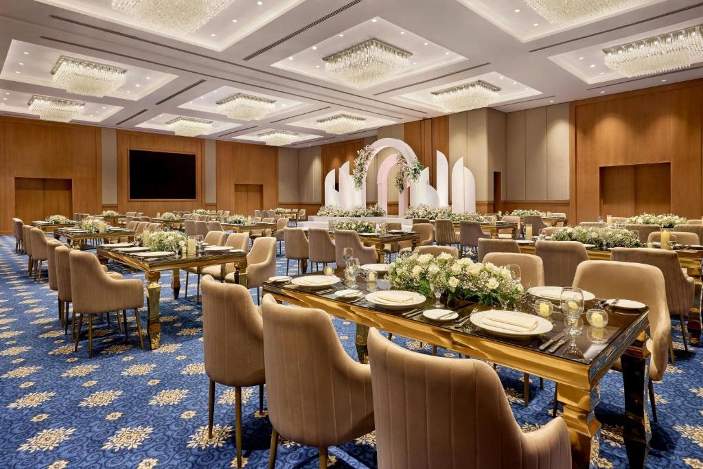Banquet hall