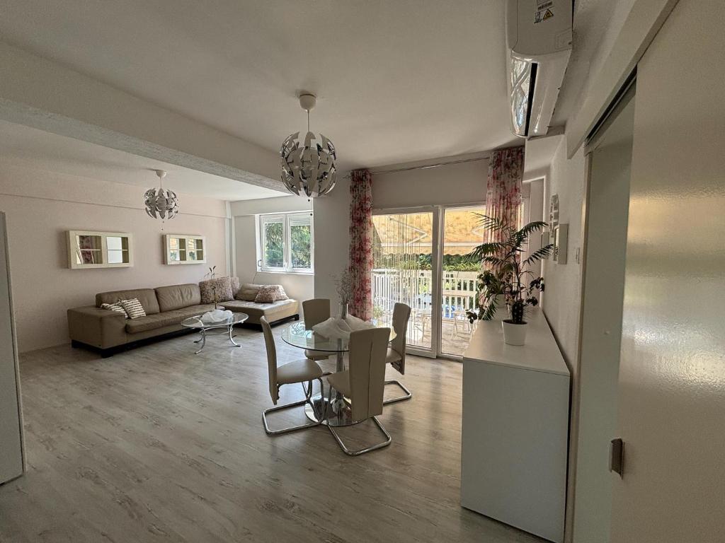 Apartment Aura Ohrid with Free Parking, Ochrid