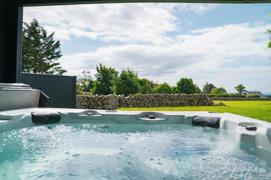The Brambles Retreat, Annalong photo 6