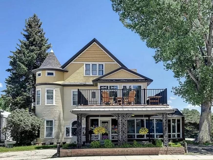 The Boho Buffalo Inn, Buffalo