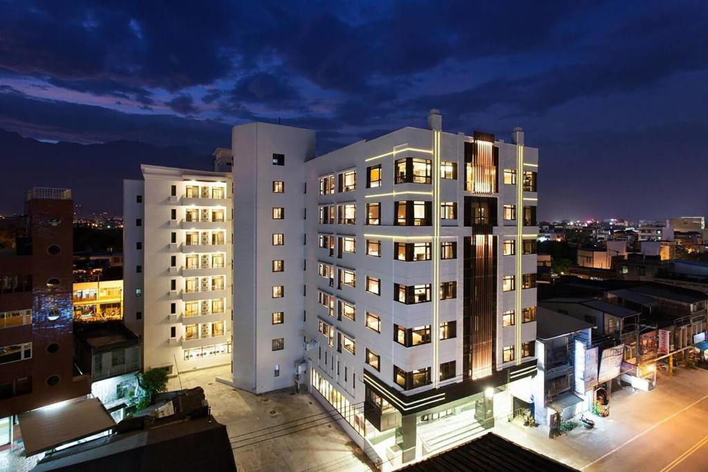 CHECK inn SELECT Hualien LinSen, Hualian