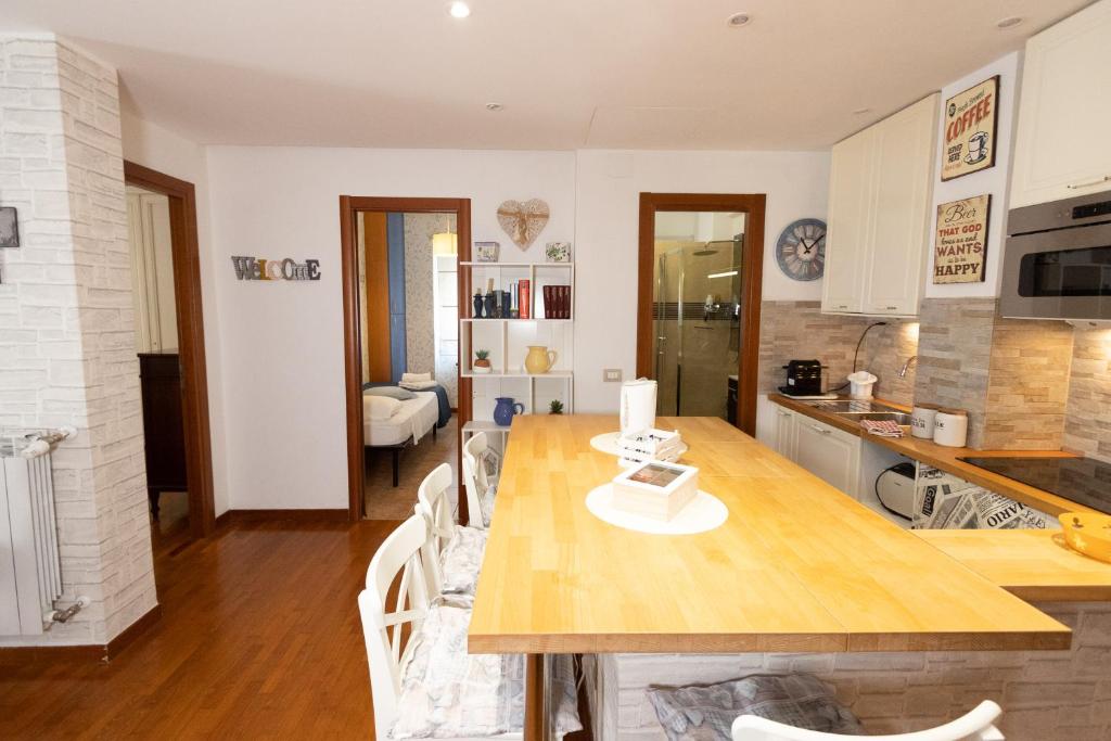 Appartamento di 70 m² con 2 camera(e) e 1 bagno(i) privato(i) in zona Colosseo e Foro Romano (Marci's Home)