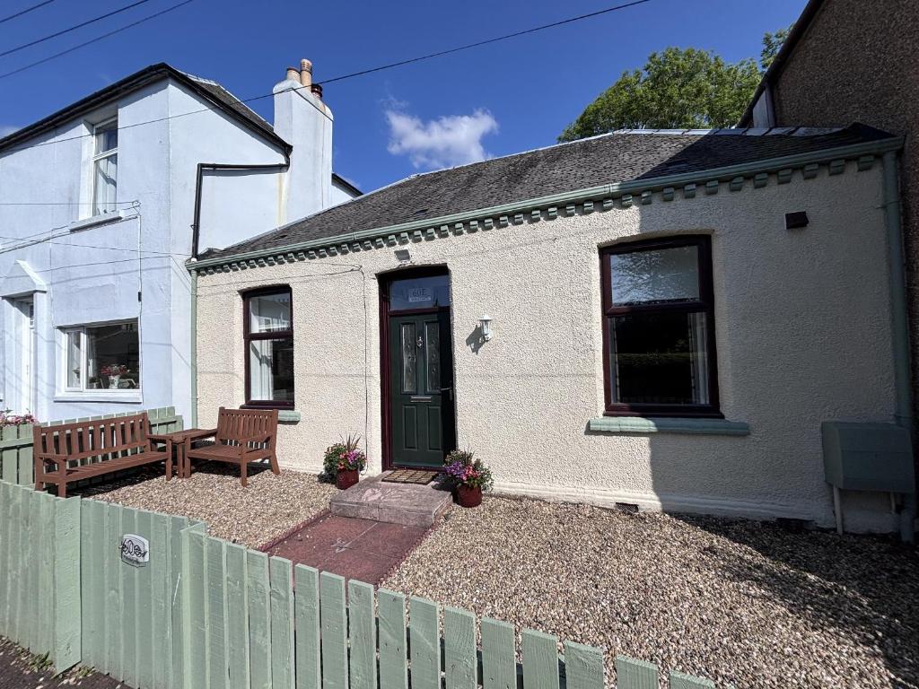 60E Wellgate, Lanark