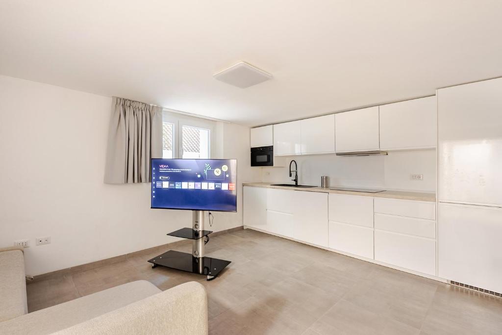 2 Appartamenti in VleCeccarini - 3Bagni - Parcheggio Privato - Mare - 5