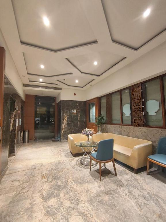 The Hub Link, Bombaj