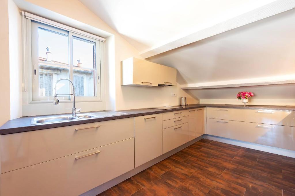 Exquisite 2-Br apartment 3 minutes from la Croisette - 5