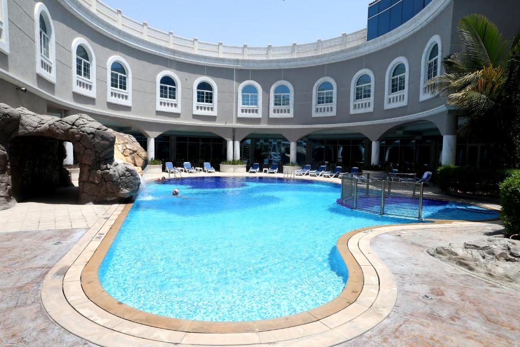 Sharjah Premiere Hotel & Resort - zdjęcie 2