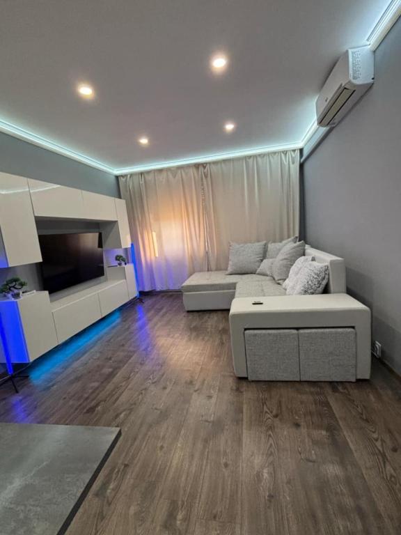 duplApartman, Miškovec