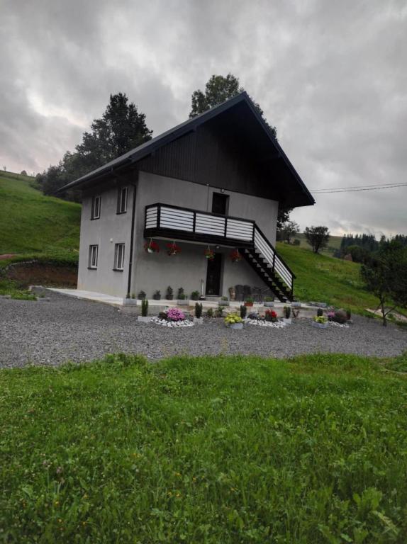 Мелодія Гір, Bukovets