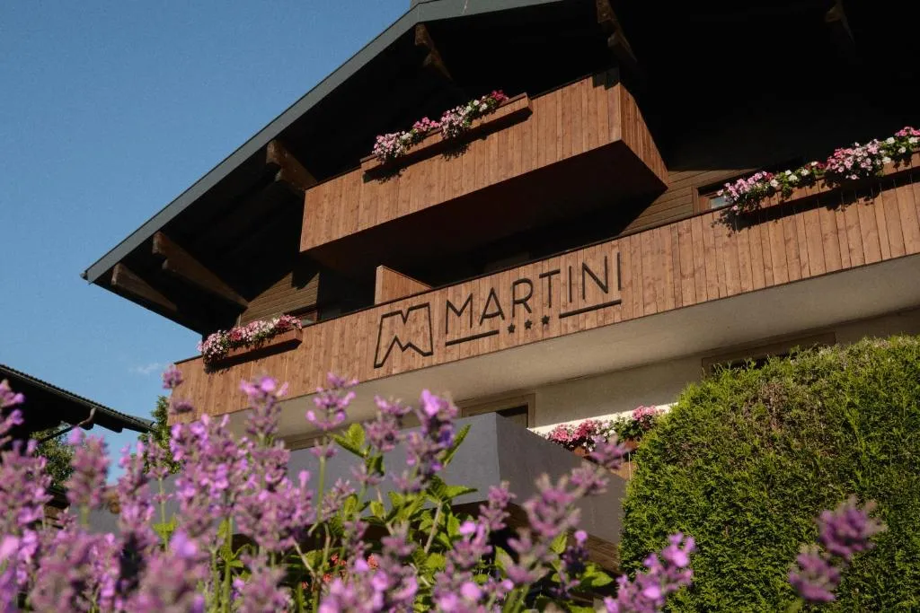 Hotel Martini Kaprun - including summercard & breakfast, hotel in Kaprun